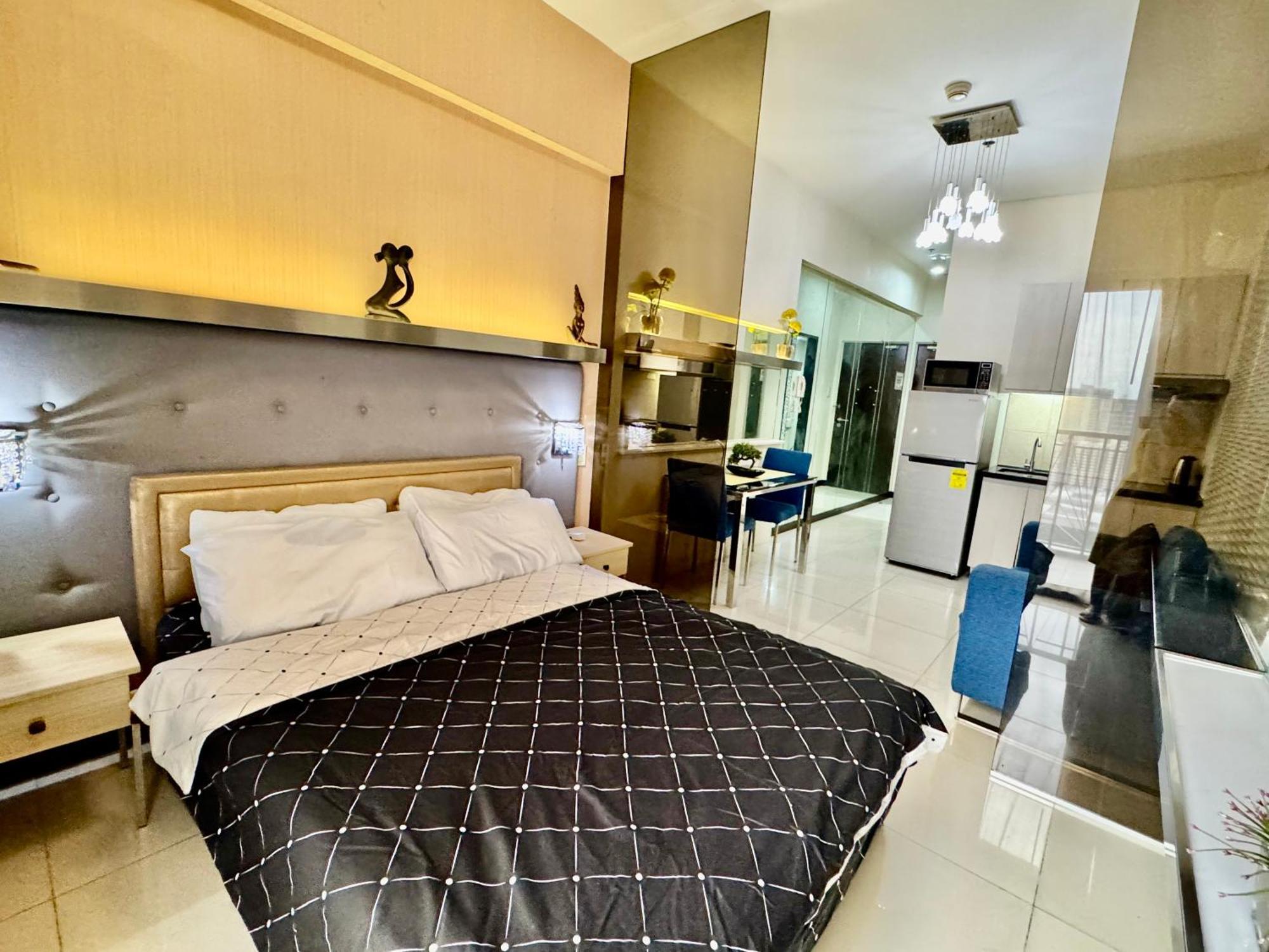 Admiral Baysuites Staycation Aparthotel Manila