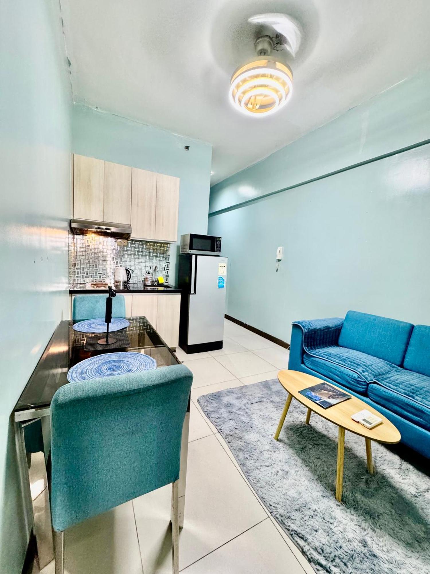 Admiral Baysuites Staycation * Manila